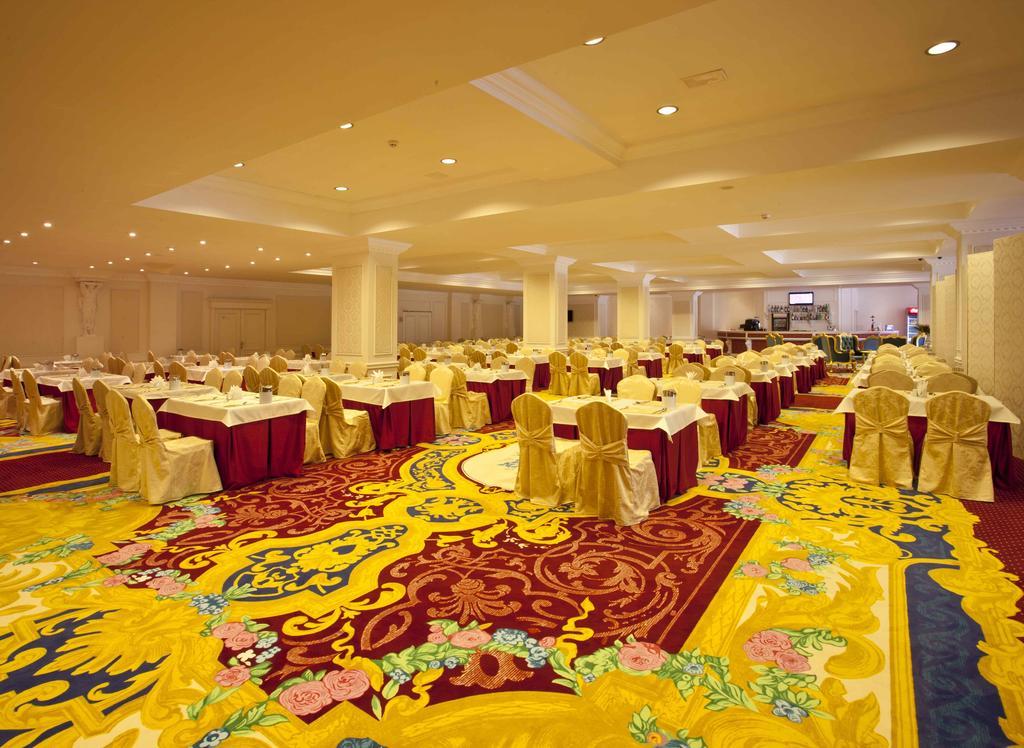 Royal Congress Hotel Kiev Restaurante foto