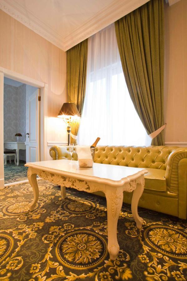 Royal Congress Hotel Kiev Habitación foto